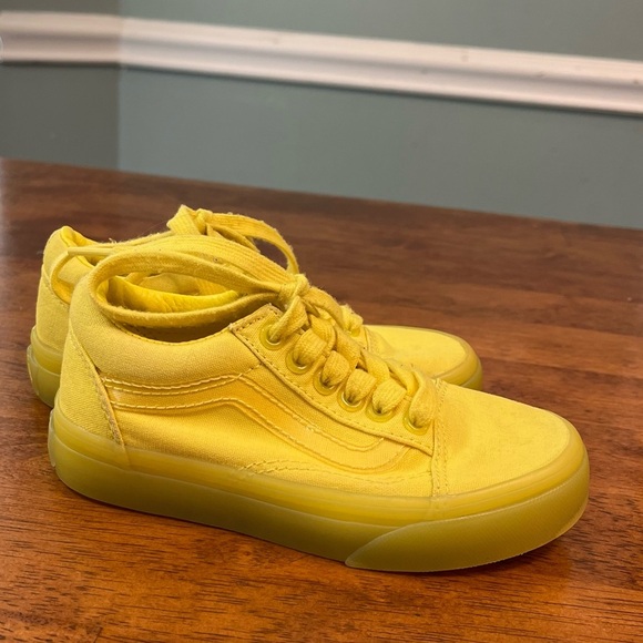 Vans Old Skool yellow monochromatic sneaker shoe size 11 toddler kid - Picture 1 of 9